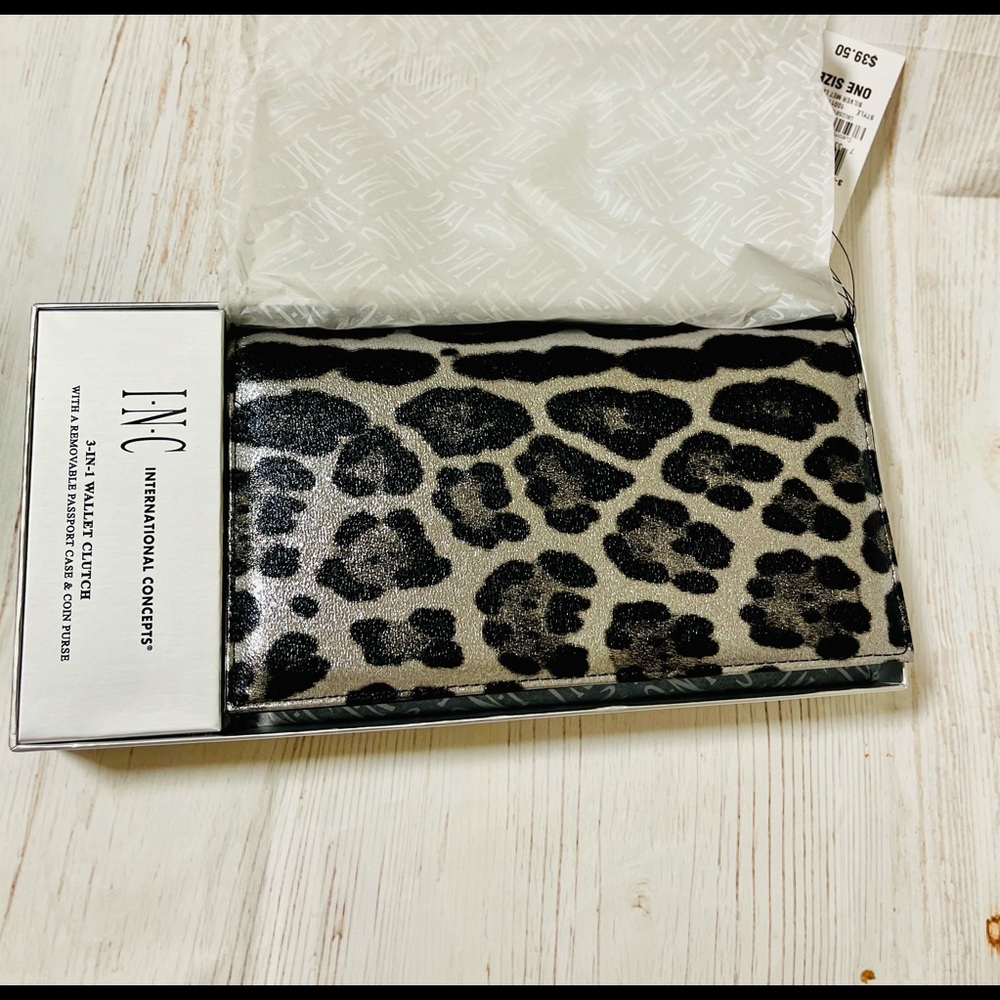 INC 3 in 1 wallet animal print